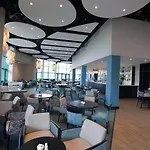 Brennan Court Guest 3*