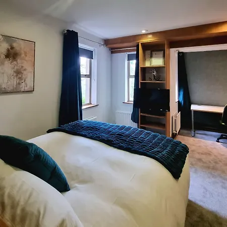 Brennan Court Guest Accommodation Гостевой дом Лимерик