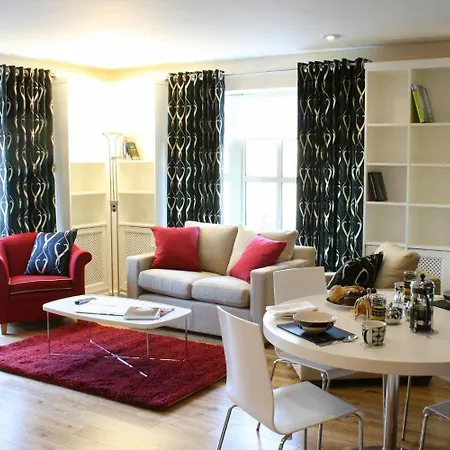 בית הארחה Brennan Court Guest 3*